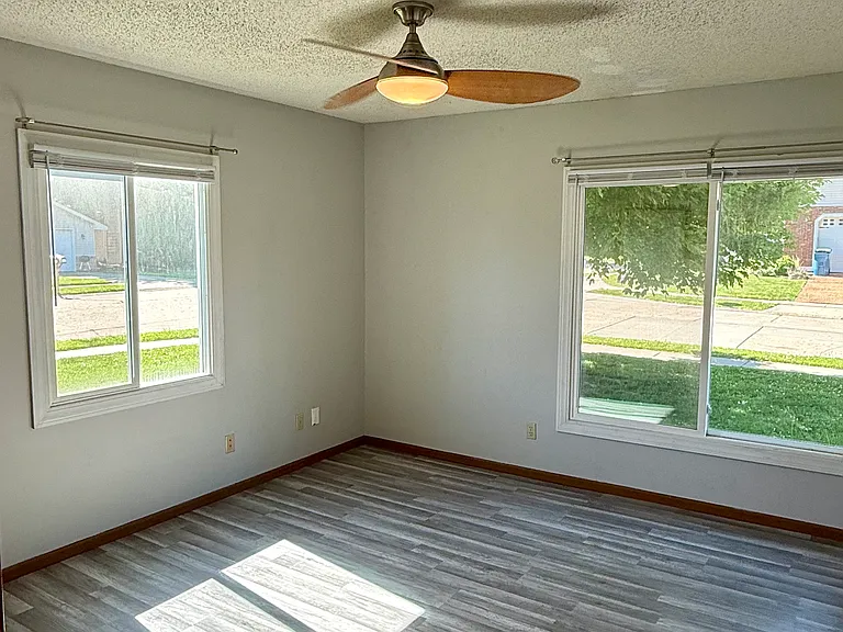 47 Shelly Dr — Photo 13