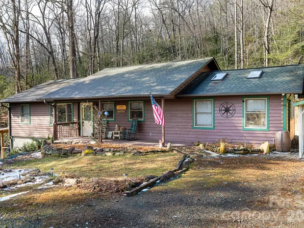 19 Forge Dr, Mills River, NC 28759