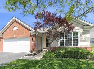 2816 Edgewater Dr, Elgin, IL 60124