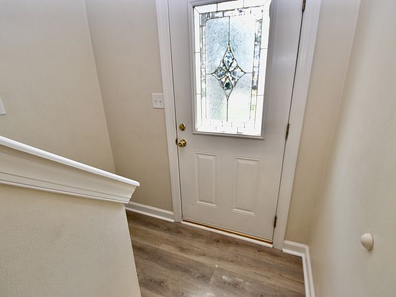 3rd image of 716 Milby Dr
