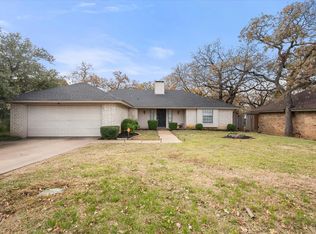 2333 Jenson Cir, Fort Worth, TX 76112