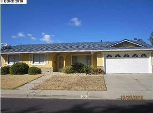 30 Kingswood Dr, Pittsburg, CA 94565