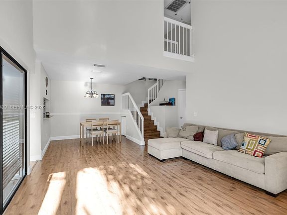 3rd image of 20904 Leeward Ct APT 221-2