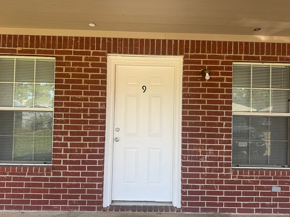 1st image of 2108 N Edwards Ave #9