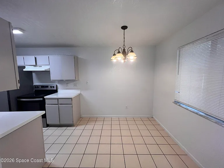 3214 Tree Ridge Ln NE — Photo 8