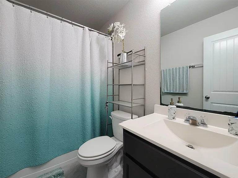 610 Autumn Flats Way — Photo 17
