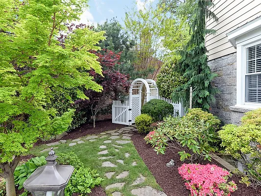 Sold by Exit Kingdom Realty | media 13