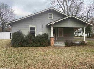 730 McHenry St, Malvern, AR 72104