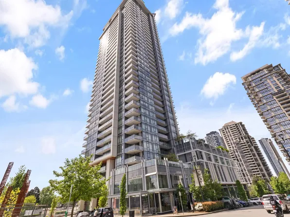 2085 Skyline Ct #607, Burnaby, BC V5C 0M6