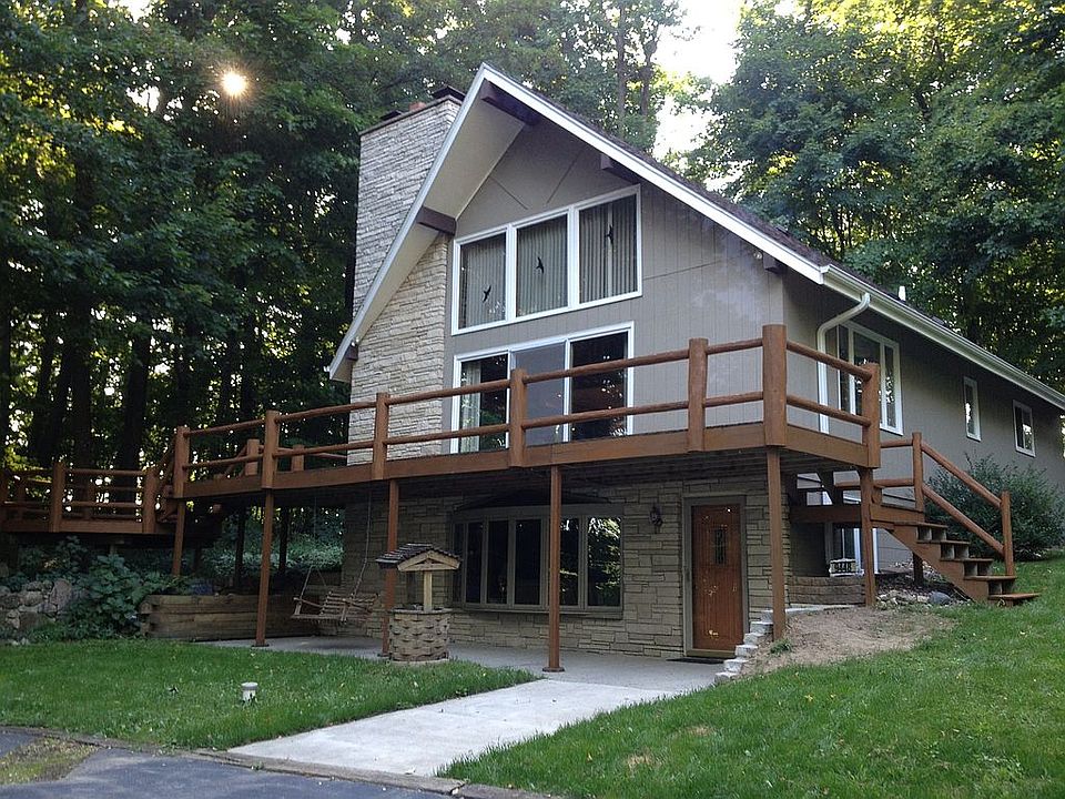 Excellent curb appeal