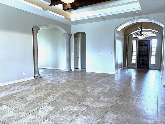 5th image of 2501 Grand Canal Dr