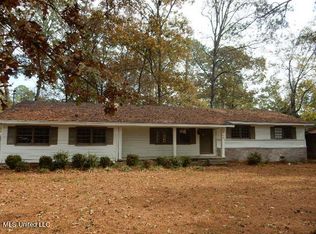 664 Jefferson St, Forest, MS 39074