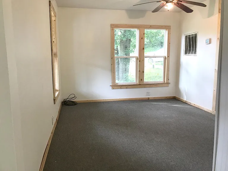 1374 E Canal St — Photo 15