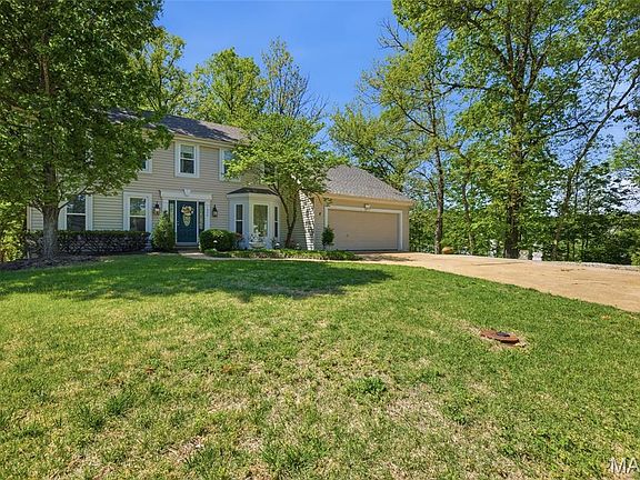 3rd image of 1636 Daybreak Point Ct