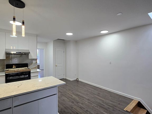 2nd image of 7318 12th Ave Floor 2