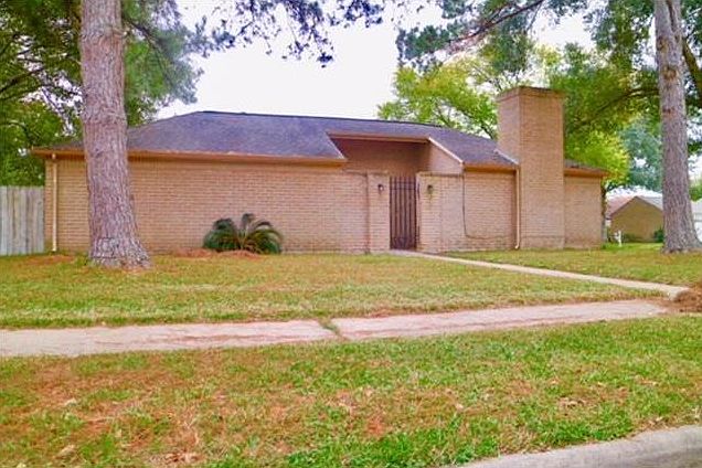 1st image of 15923 Haven Hills Dr