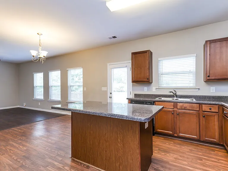 137 Centerra Springs Dr — Photo 7