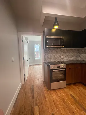 Rented by Artur Gutman, LREB | media 2