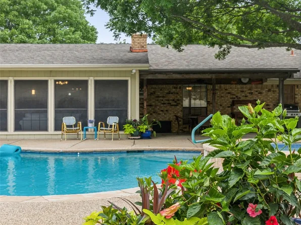 815 Central Dr, Colleyville, TX 76034