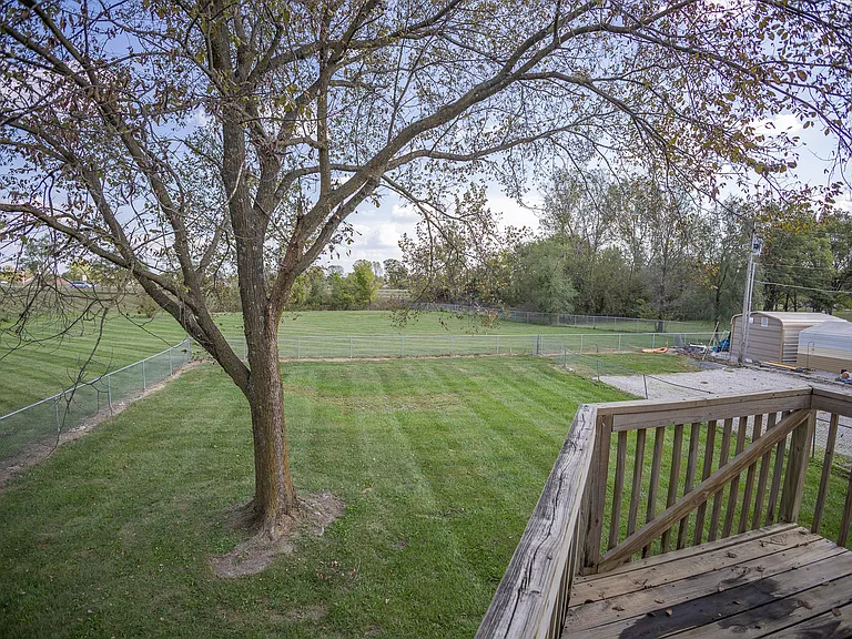 325 S Summit Dr #A — Photo 7
