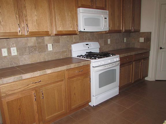 4th image of 922 Talon Pointe Dr