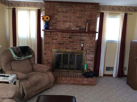 3rd image of 242 Crittendon Ave NE