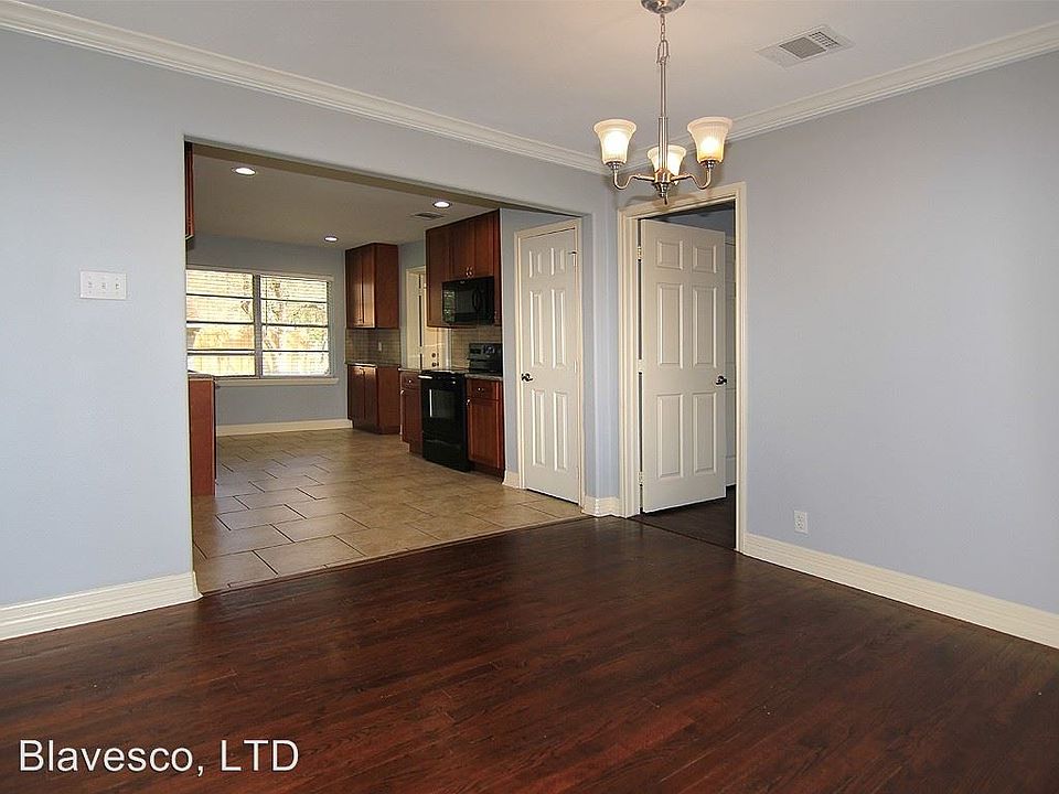 1st image of 5810 Gardenia Ln