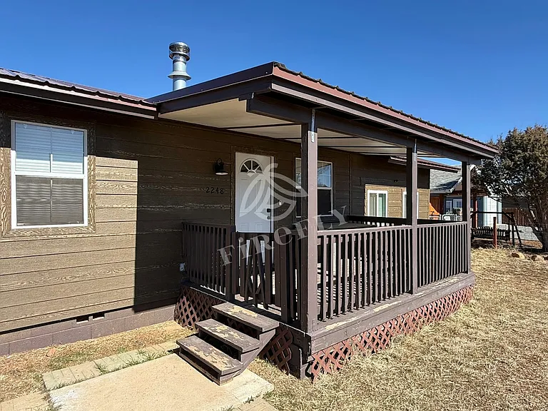 2248 Sitgreaves Dr — Photo 2