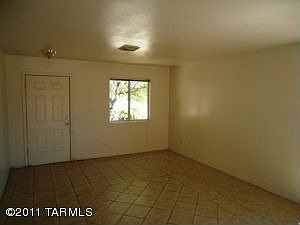 2nd image of 66 E Calle Sevilla