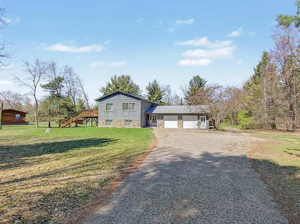 17 Lilac St, Lino Lakes, MN 55014