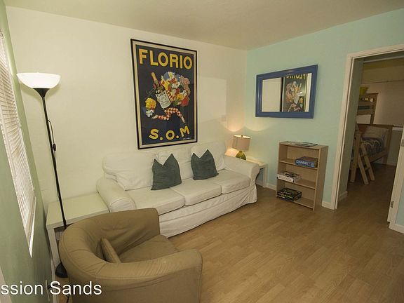 2nd image of 3673 Bayside Ln