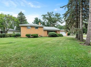 195 S Park Blvd, Glen Ellyn, IL 60137