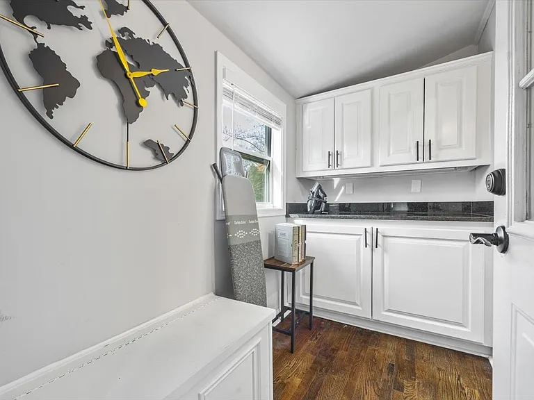 1065 Lee Cir NE — Photo 18