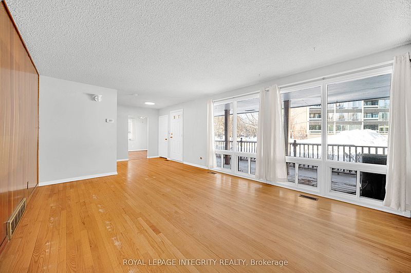 Ottawa House for rent - 4 Bedrooms — photo 5