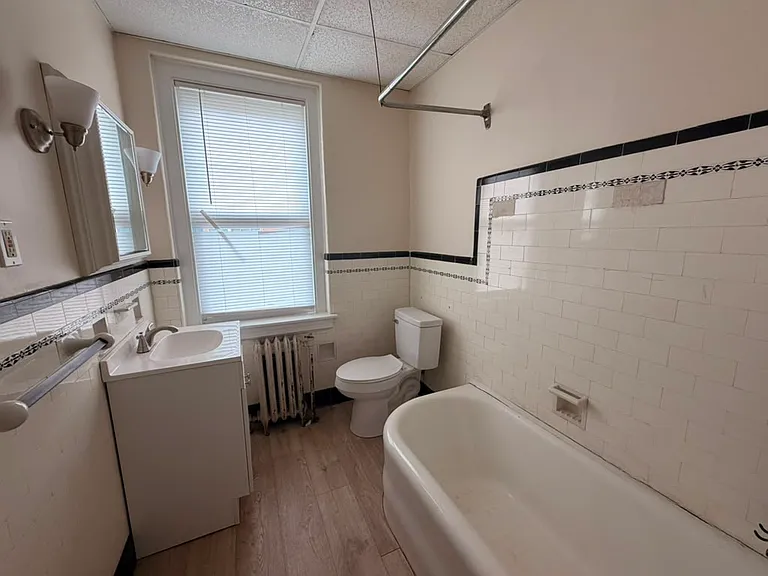 405 Main St #10A — Photo 3