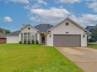 309 Whitman Ct, Edmond, OK 73003