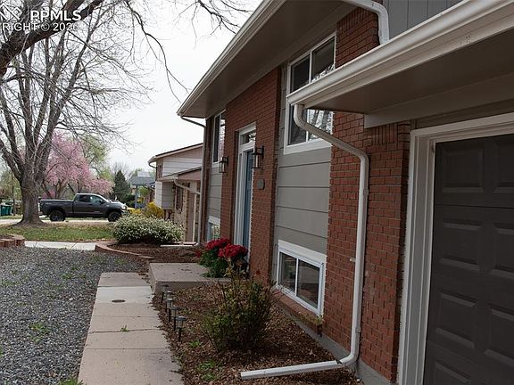 3rd image of 1110 Bowser Dr