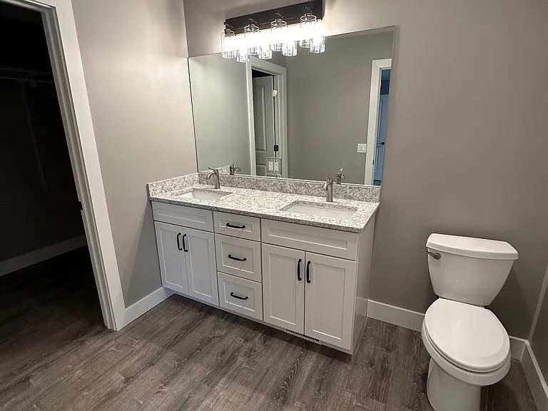 2430 Intertown Rd — Photo 5