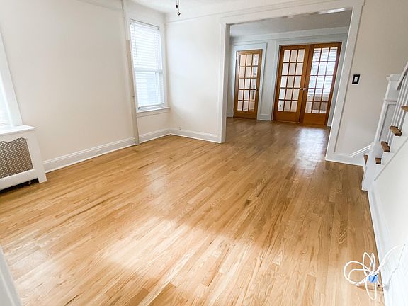 2nd image of 90 Hart Ave