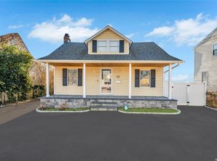 52 Bittermint St, Islip, NY 11751