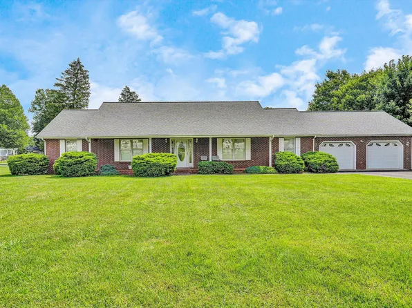 311 Herndon Ave, New Castle, VA 24127