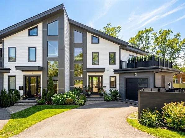 18 Josselyn Pl #18, Newton Highlands, MA 02461