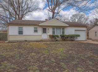 9104 Vaughn Ave, Raytown, MO 64133