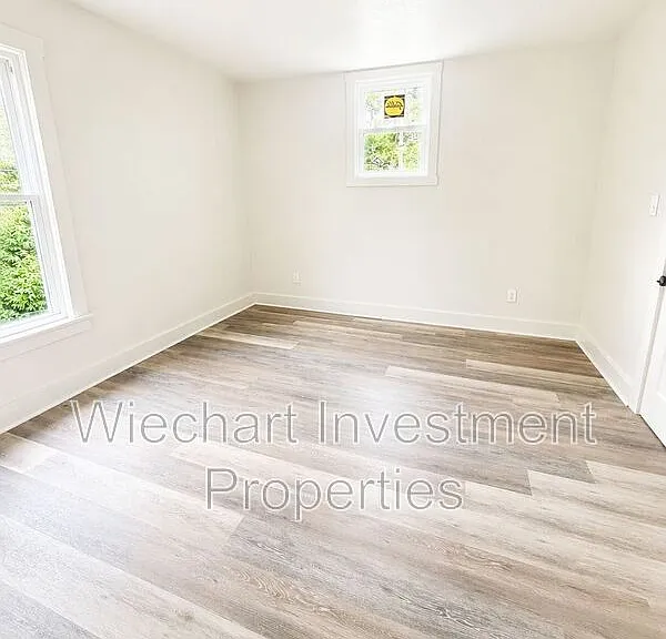 514 N Shore Dr — Photo 5