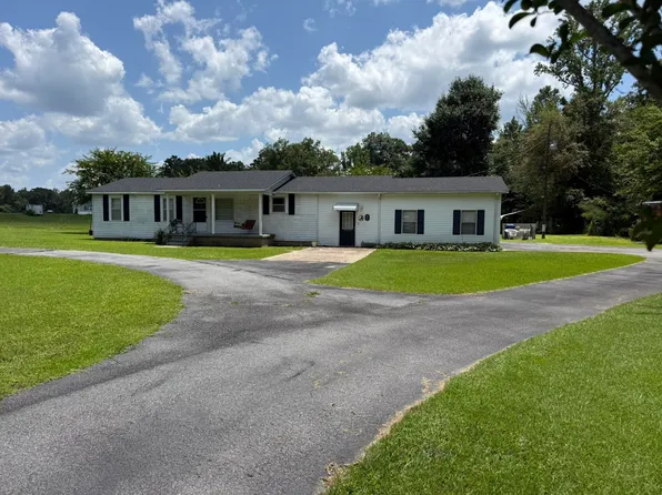 3865 Riderwood Dr, Butler, AL 36904