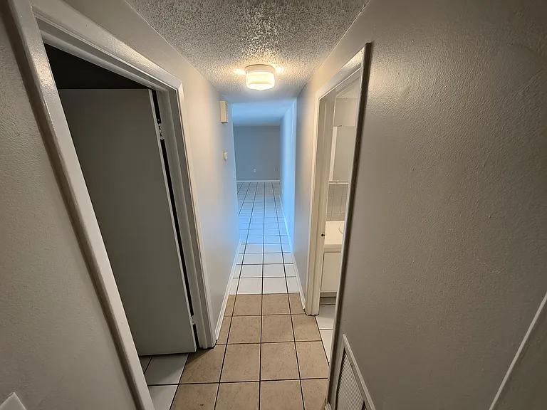7124 Green St — Photo 7