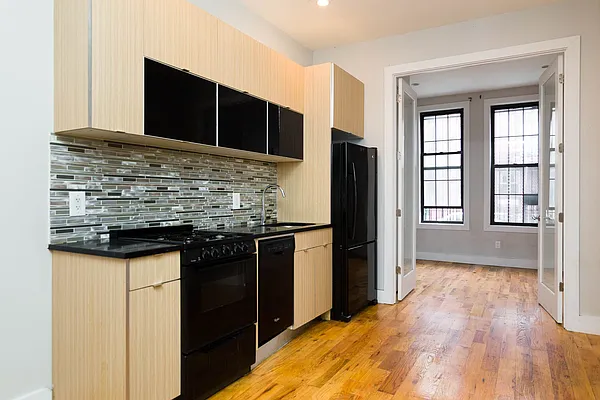Rented by Nooklyn NYC LLC | media 74