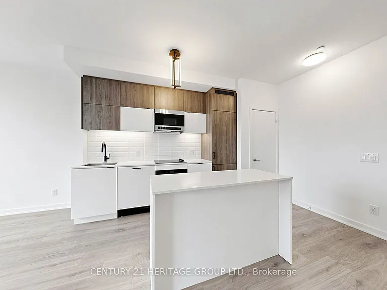 8888 Yonge St #718 — Photo 20