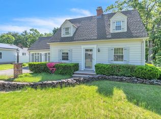 1271 Plumtree Rd, Springfield, MA 01119