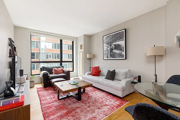 Sold by Compass | media 1